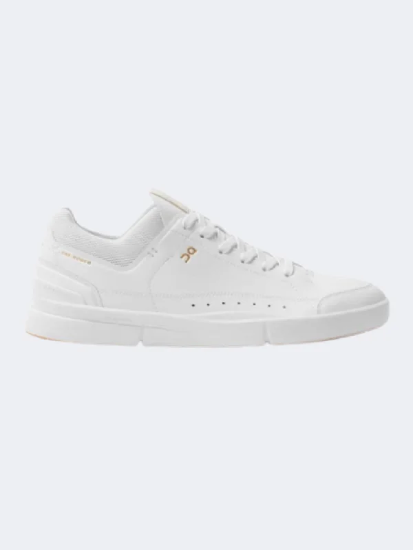 On The Roger Centre Court  Men Lifestyle Shoes White