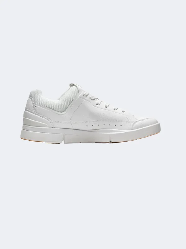 On The Roger Centre Court  Women Lifestyle Shoes White